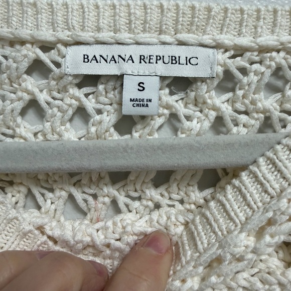 Banana Republic COTTON CROCHET-STYLE CROPPED SWEATER - Picture 9 of 9